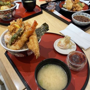 Tendon Tempura Carlos Junior - Edomae bowl $21.99 - Japanese Near Me - Torrance, California Tendon Tempura Carlos Junior - Edomae bowl $21.99 - Japanese Near Me - Torrance, California