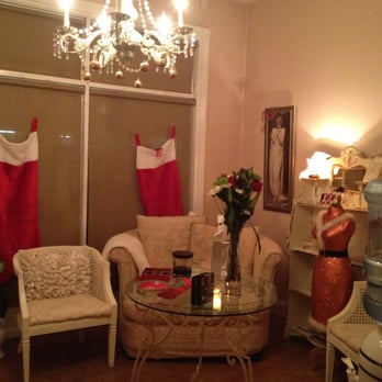 OC Skin Secrets - front room - Skin Care Near Me - Toluca Lake, California