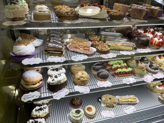 KC Paris Desserts by null