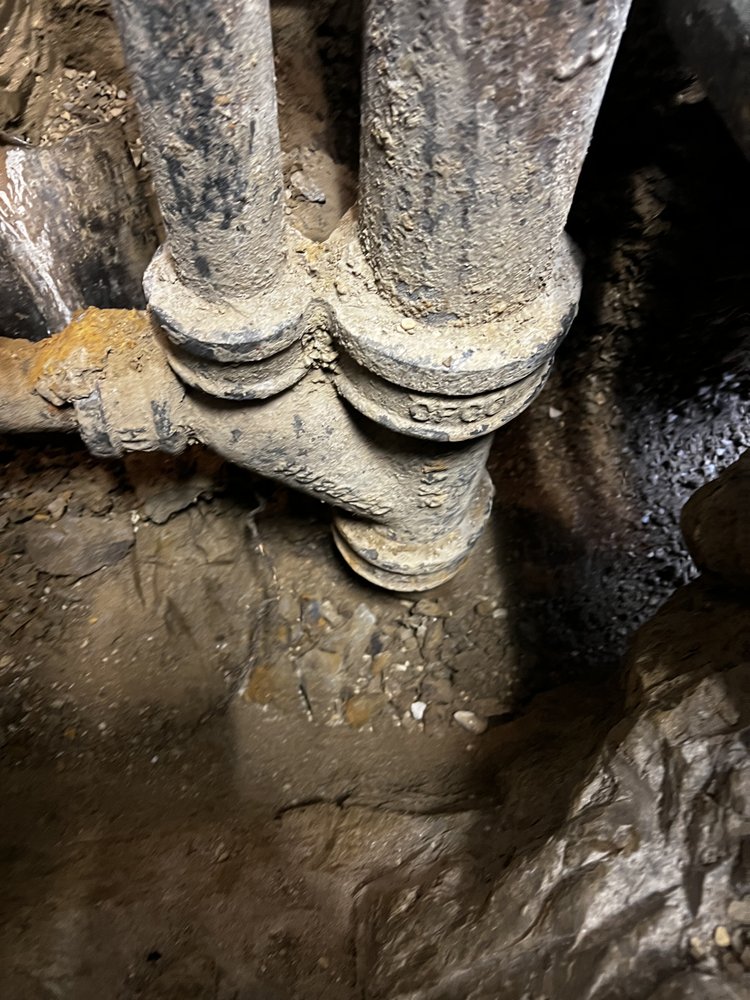 Slide of Alienplumbingandsewer