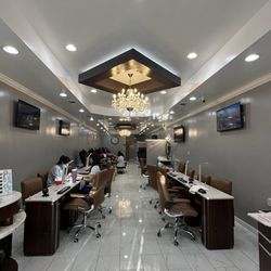 Top Nails