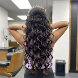 Linda Valenzuela Salon - Hairstyle by Adriana stylist at LVSALON