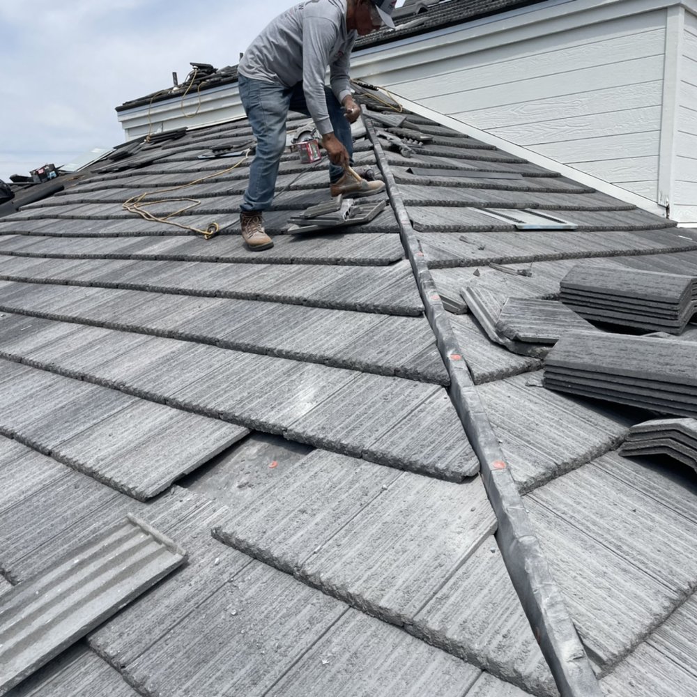 Slide of Valley View Roofing