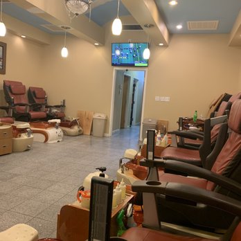 Signature Nail Spa - Nail Salons Near Me - Charlotte, North Carolina Signature Nail Spa - Nail Salons Near Me - Charlotte, North Carolina