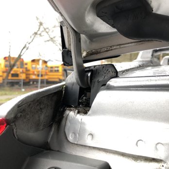 Kingsway Auto Detailing Centre - dirt still on hinge - Auto Detailing Near Me - Vancouver, British Columbia Kingsway Auto Detailing Centre - dirt still on hinge - Auto Detailing Near Me - Vancouver, British Columbia