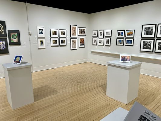 Art Intersection by null