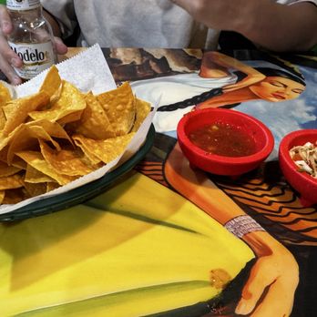 El Tapatio - Complimentary chips and salsa, and cabbage coleslaw - Mexican Near Me - Glenwood Springs, Colorado El Tapatio - Complimentary chips and salsa, and cabbage coleslaw - Mexican Near Me - Glenwood Springs, Colorado