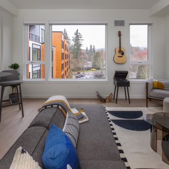 Willow - Apartments Near Me - Lake Oswego, Oregon