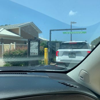 Starbucks - Not closed....kinda slow though - Coffee & Tea Near Me - Destin, Florida Starbucks - Not closed....kinda slow though - Coffee & Tea Near Me - Destin, Florida