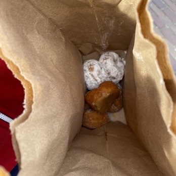 Daily Dozen Doughnut - 1/2 dozen donuts - Bakeries Near Me - Seattle, Washington