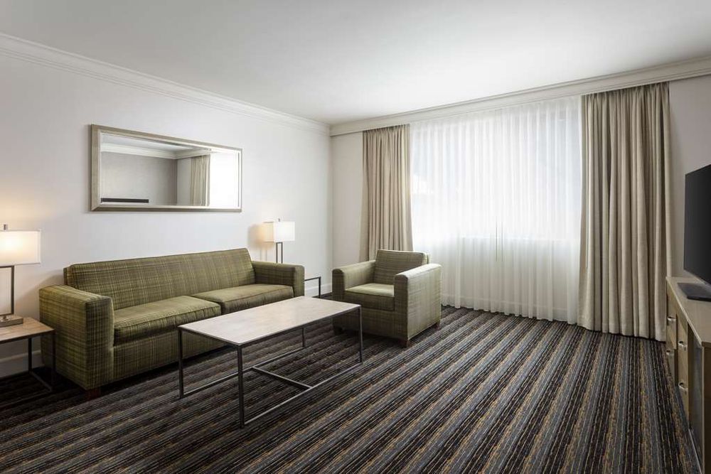 DoubleTree by Hilton San Diego Bayside