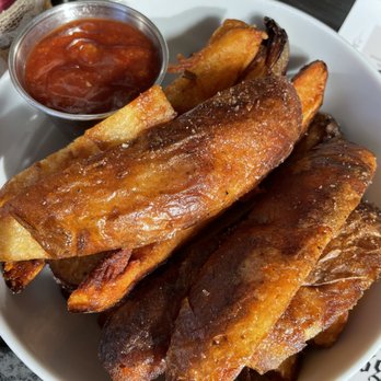 Bosscat Kitchen & Libations - Delicious fries! - Bars Near Me - Orange, California