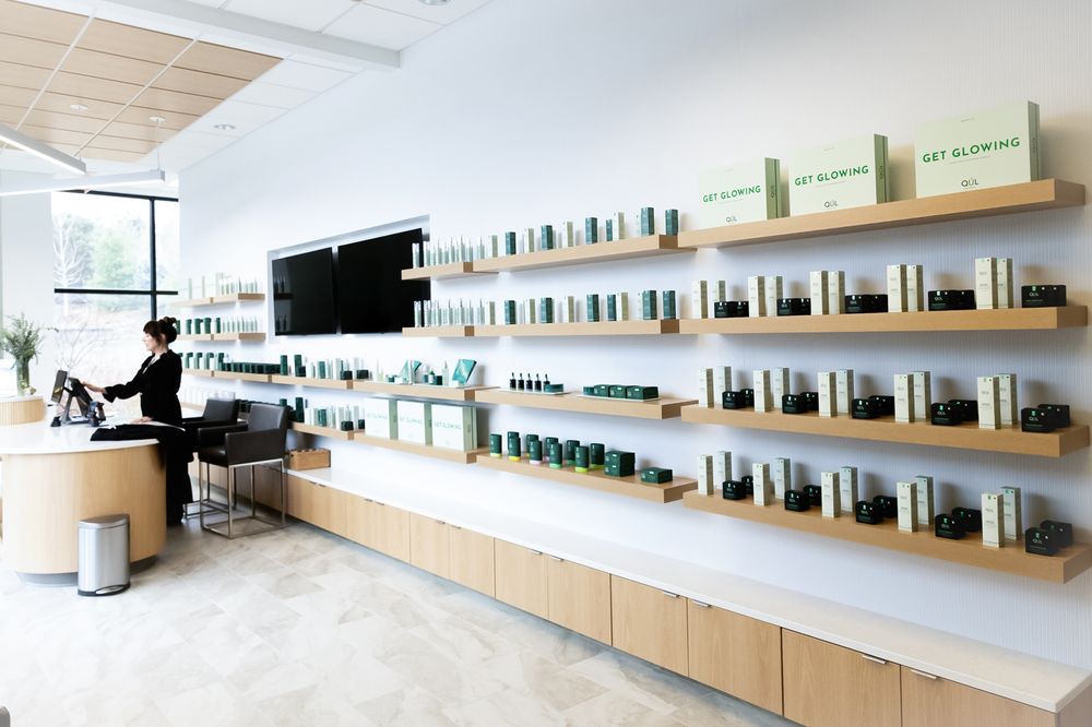 Skin Experts Logo