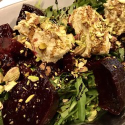Vegan Inc - Roasted beet salad