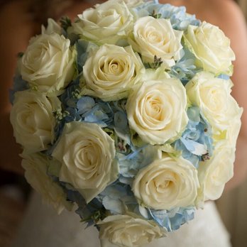 Patty Cakes Catering - Bridal bouquet - it was stunning! - Caterers Near Me - Santa Rosa, California