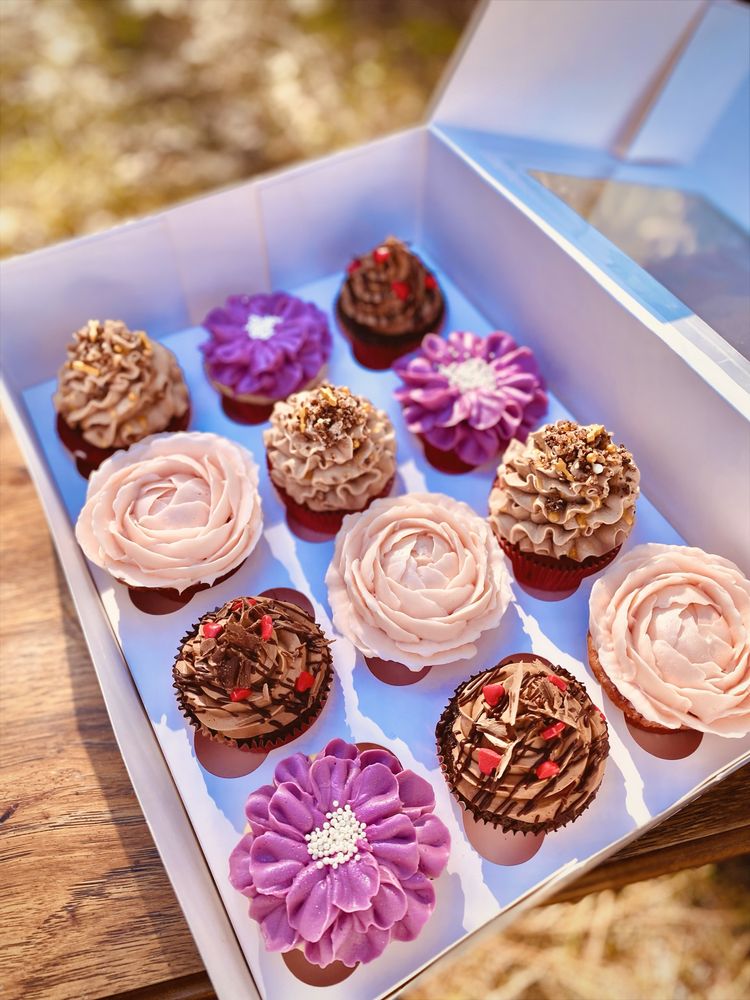 FROSTED ROSE DESSERTS Updated May 2024 22 Photos Chico