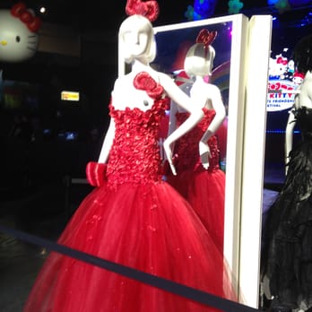 Accesso Showare Center - Hello Kitty's Dress from the HK Festival! - Venues & Event Spaces Near Me - Kent, Washington