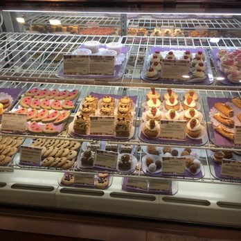 Three Dog Bakery - Pet Stores Near Me - Indianapolis, Indiana