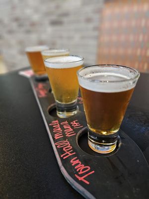 7 West TapHouse by null