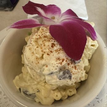 Cinnamon's Restaurant - Potato Mac salad - Pancakes Near Me - Kailua, Hawaii Cinnamon's Restaurant - Potato Mac salad - Pancakes Near Me - Kailua, Hawaii
