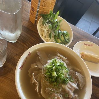 Pho Ever - Alhambra - L1 -Pho Combo Lunch special 11AM-3PM everyday - Vietnamese Near Me - Alhambra, California Pho Ever - Alhambra - L1 -Pho Combo Lunch special 11AM-3PM everyday - Vietnamese Near Me - Alhambra, California