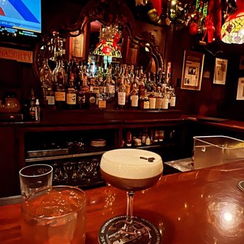 Martin's Tavern - Old fashioned + espresso martini - Breakfast & Brunch Near Me - Washington, DC, District of Columbia Martin's Tavern - Old fashioned + espresso martini - Breakfast & Brunch Near Me - Washington, DC, District of Columbia