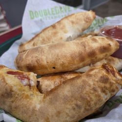 Pepperoni rolls