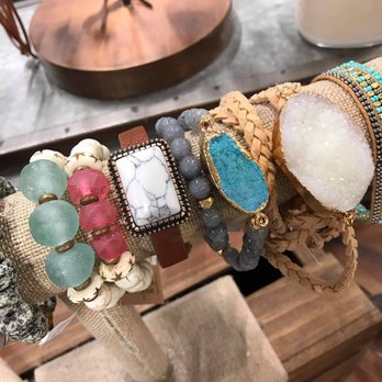 Lavish Boutique - Women's Clothing Near Me - Jasper, Alabama