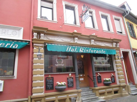 Pizzeria Pizza Bei Carlo Takeout Delivery 17 Photos Reviews Pizza Kurgartenstr 1 Bad Durkheim Rheinland Pfalz Germany Restaurant Reviews Phone Number Yelp