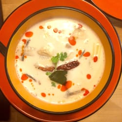 Big Mango - Zupa kwaśno ostra galangalowa wersja wege