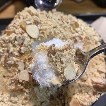 Sulbing - Injeolmi Bingsoo Shaved ice with peanut dust, almonds, and rice cake, condensed milk is around the edges! - Desserts Near Me - Santa Clara, California Sulbing - Injeolmi Bingsoo Shaved ice with peanut dust, almonds, and rice cake, condensed milk is around the edges! - Desserts Near Me - Santa Clara, California