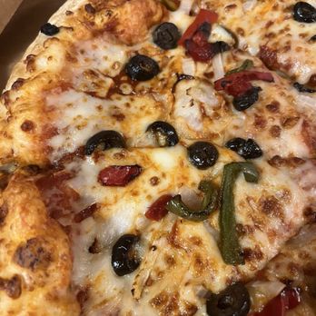 Pizza Hut - Lay out of pizza toppings .. - Pizza Near Me - Johnson City, New York Pizza Hut - Lay out of pizza toppings .. - Pizza Near Me - Johnson City, New York