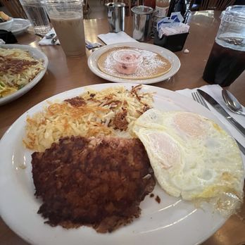 Millbrae Pancake House - Corn beef hash and swedish pancakes - American Near Me - Millbrae, California Millbrae Pancake House - Corn beef hash and swedish pancakes - American Near Me - Millbrae, California