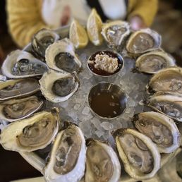 MAX’S OYSTER BAR - Updated June 2025 - 1052 Photos & 685 Reviews - 964