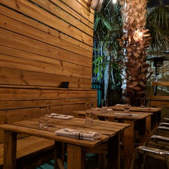 Nobie's - outdoor patio - New American Near Me - Houston, Texas
