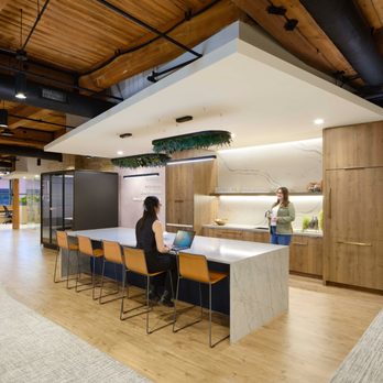 Rightsize Facility Chicago - A central gathering space that brings together hospitality, workplace design and flexible collaboration. - Office Equipment Near Me - Chicago, Illinois Rightsize Facility Chicago - A central gathering space that brings together hospitality, workplace design and flexible collaboration. - Office Equipment Near Me - Chicago, Illinois