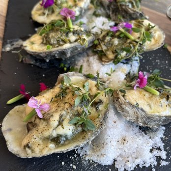 Beeside Balcony - Oysters - Mediterranean Near Me - LA JOLLA, California