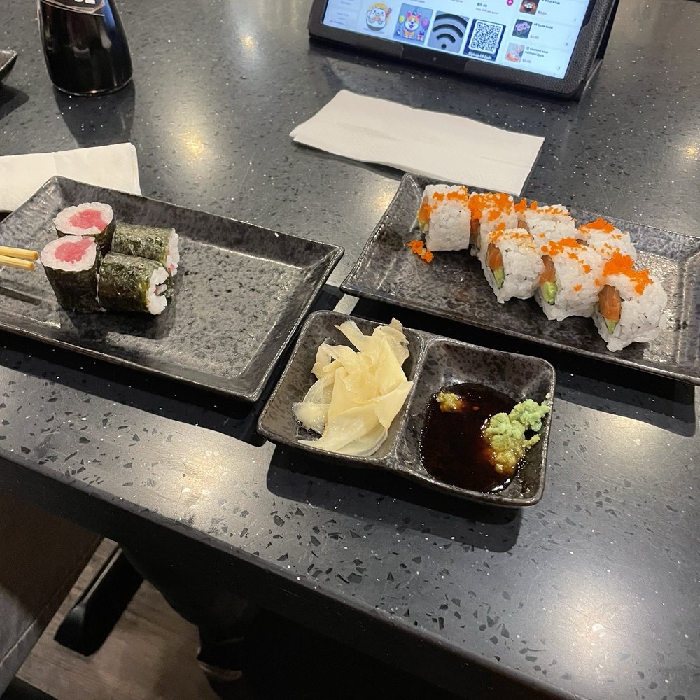 Sushi%AYCE/All You Can Eat - Tuna maki, salmon avocado roll - Sushi Bars Near Me - Seattle, Washington Sushi%AYCE/All You Can Eat - Tuna maki, salmon avocado roll - Sushi Bars Near Me - Seattle, Washington