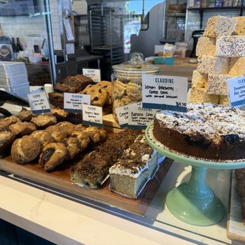 Claudine Kitchen & Bakeshop - Breakfast & Brunch Near Me - Porter Ranch, California
