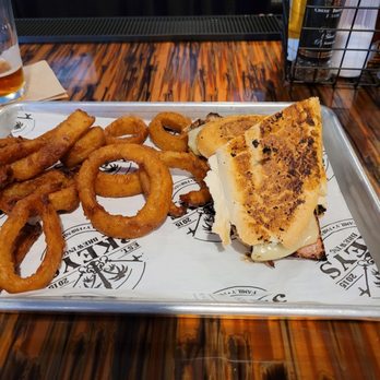 3 Keys Brewing - The Havana Ooh la la - Breweries Near Me - Bradenton, Florida