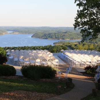 Whitney Mountain Lodge - Outdoor Wedding - Hotels Near Me - Garfield, Arkansas