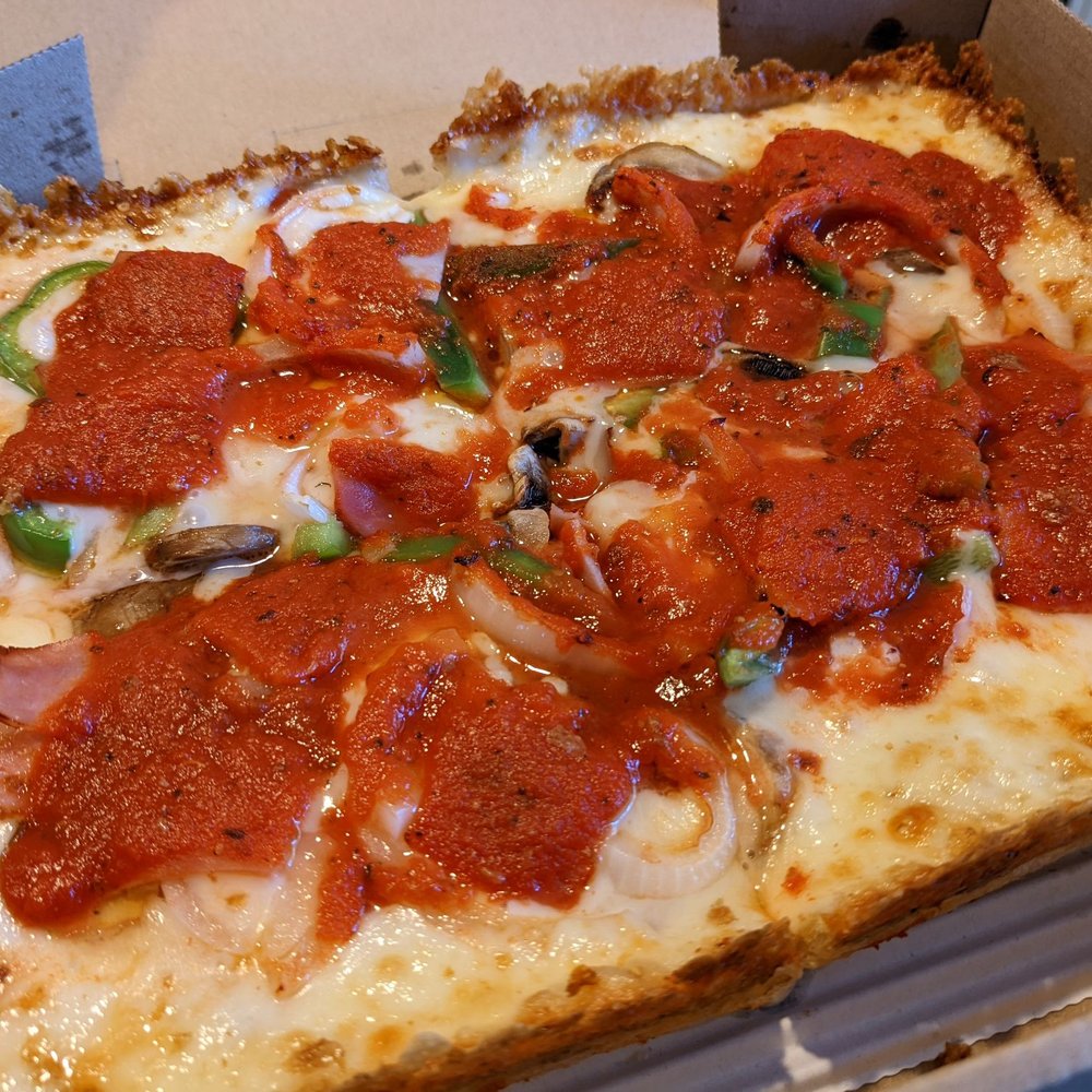 Fuji & Vi's - 4 square Super Deluxe - Pizza Near Me - Pasadena, California Fuji & Vi's - 4 square Super Deluxe - Pizza Near Me - Pasadena, California