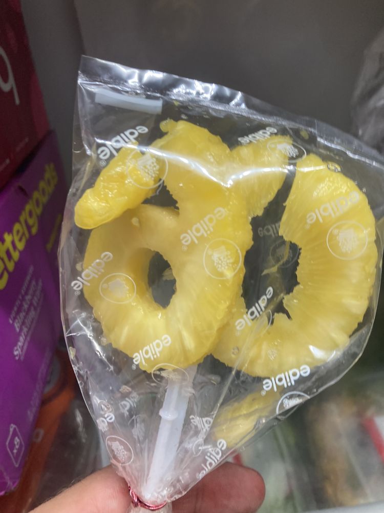 Edible Arrangements Logo
