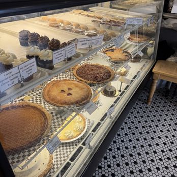 Turtle Bread Company - Bakeries Near Me - Minneapolis, Minnesota