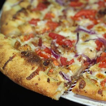 Broadway Farmers Market - a pizza on a plate - Farmers Market Near Me - El Cajon, California Broadway Farmers Market - a pizza on a plate - Farmers Market Near Me - El Cajon, California