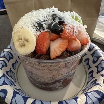 Mamma’s Juicery - Açaí bowl with chia and fresh fruit- this is a HUGE portion! - Juice Bars & Smoothies Near Me - Murrieta, California Mamma’s Juicery - Açaí bowl with chia and fresh fruit- this is a HUGE portion! - Juice Bars & Smoothies Near Me - Murrieta, California
