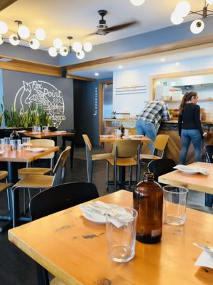 Chomp Kitchen and Drinks by null