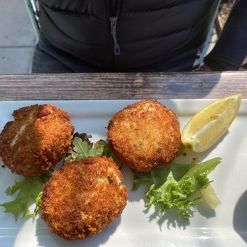 Wally's - Crab cakes - New American Near Me - Surf City, New Jersey