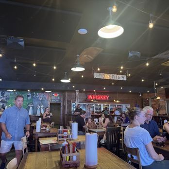 Fox & Locke - Comfort Food Near Me - Franklin, Tennessee
