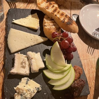Medley - Cheese board - New American Near Me - El Prado, New Mexico